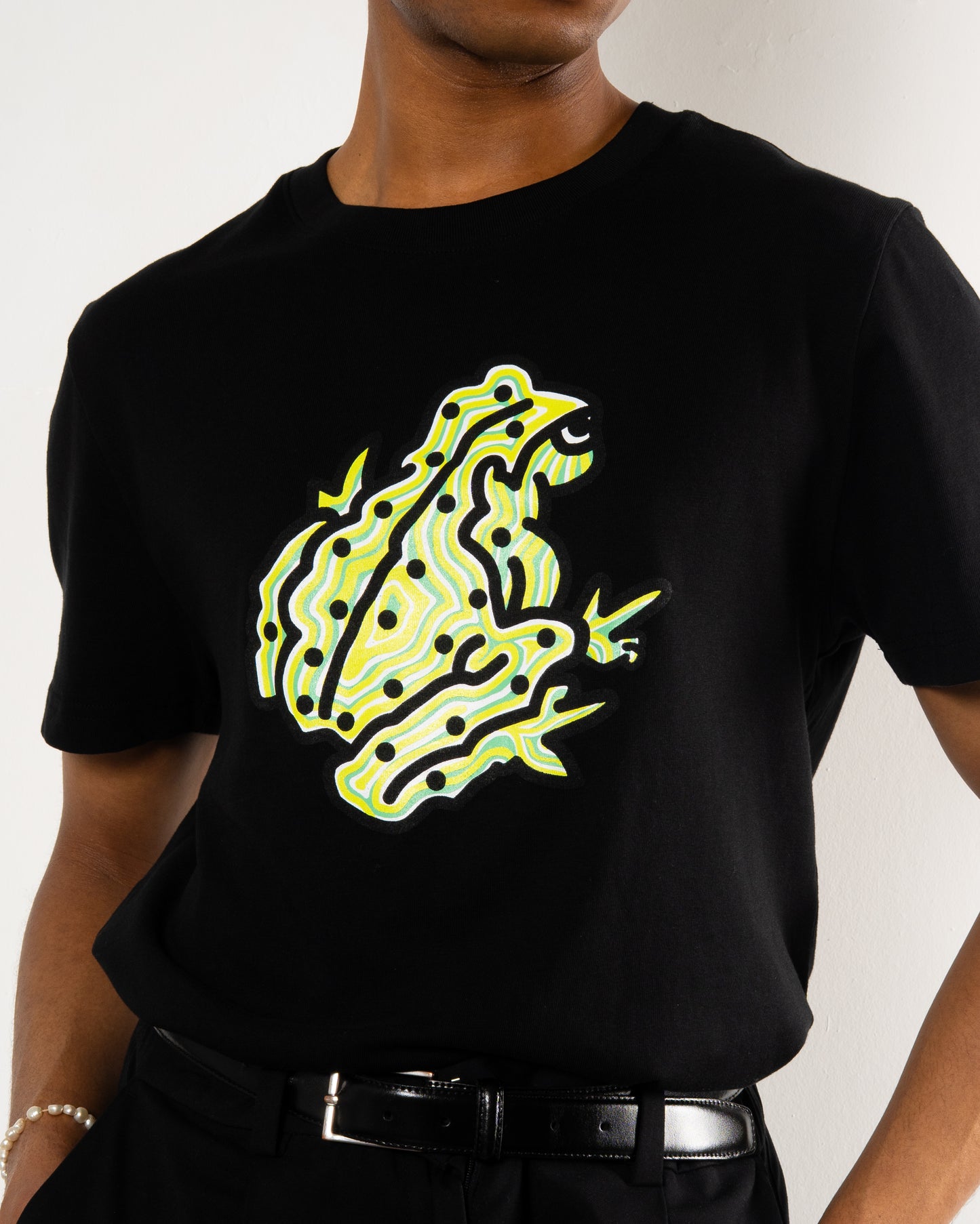 Peace Frog Tee in Black