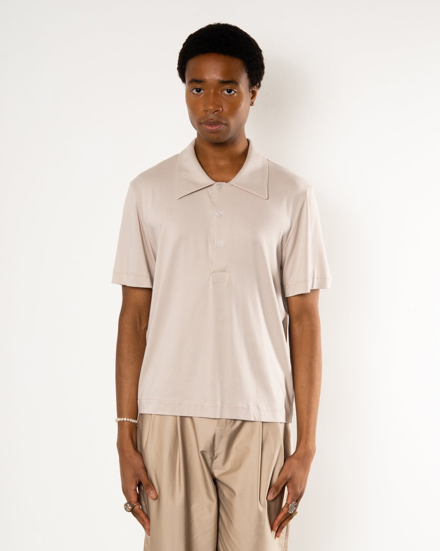 Chips House Polo in Stone